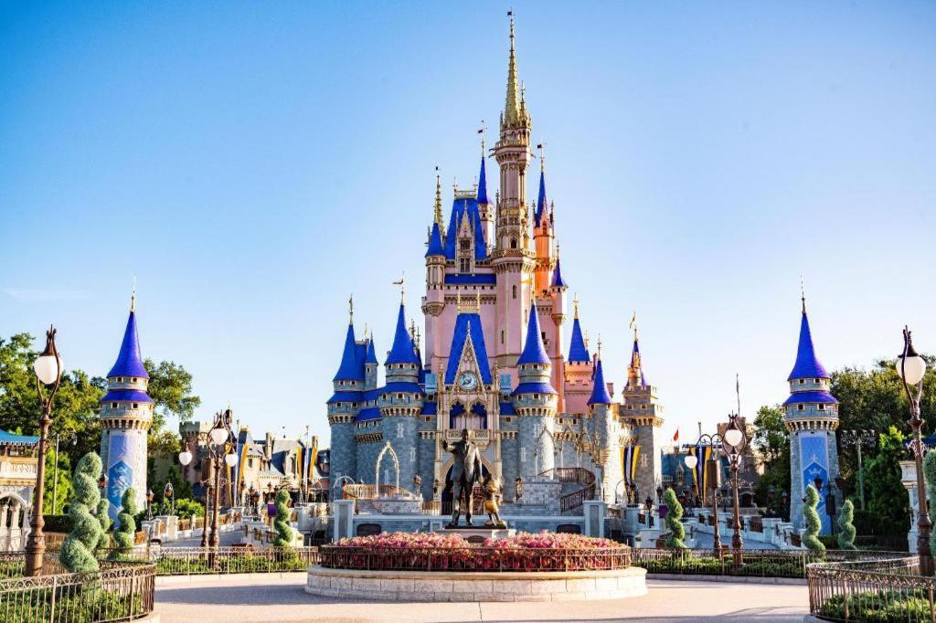 Disney'S Yacht Club Resort Lake Buena Vista Bagian luar foto