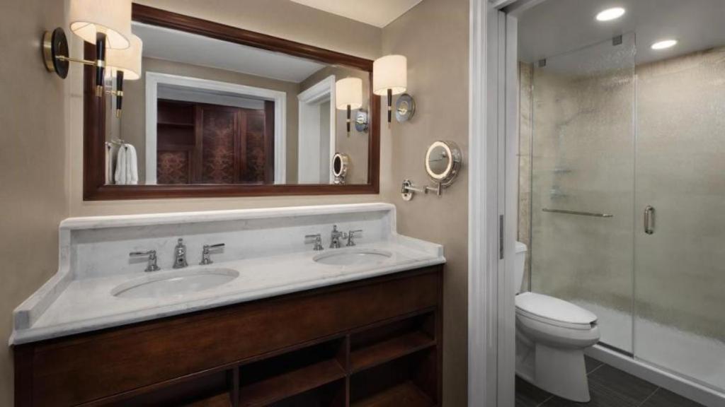 Disney'S Yacht Club Resort Lake Buena Vista Bagian luar foto